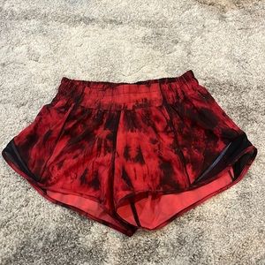 Like new. Hotty hot luluemon 2.5” black and red shorts